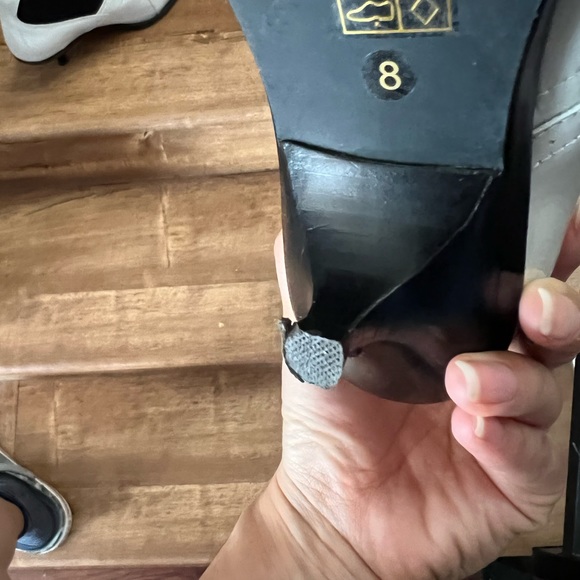 Jeffrey Cambell White booties size 8 - Picture 8 of 8